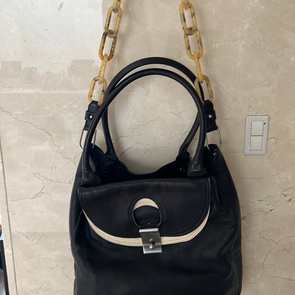 Marc Jacoba black purse..